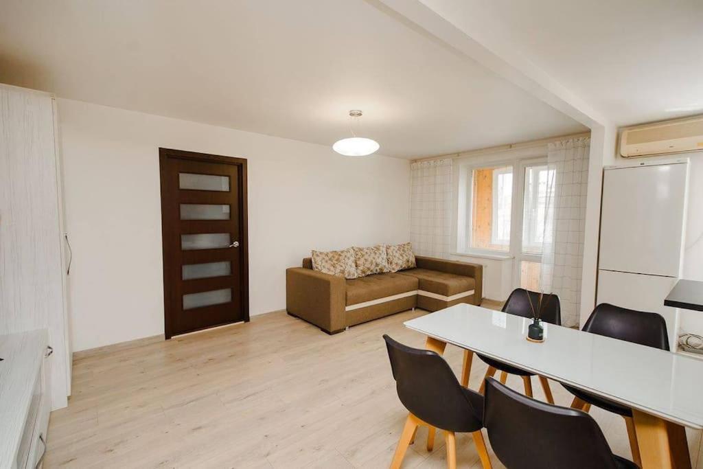 Very Stylish Apartament In Middle Of City. Chisinau Exterior foto